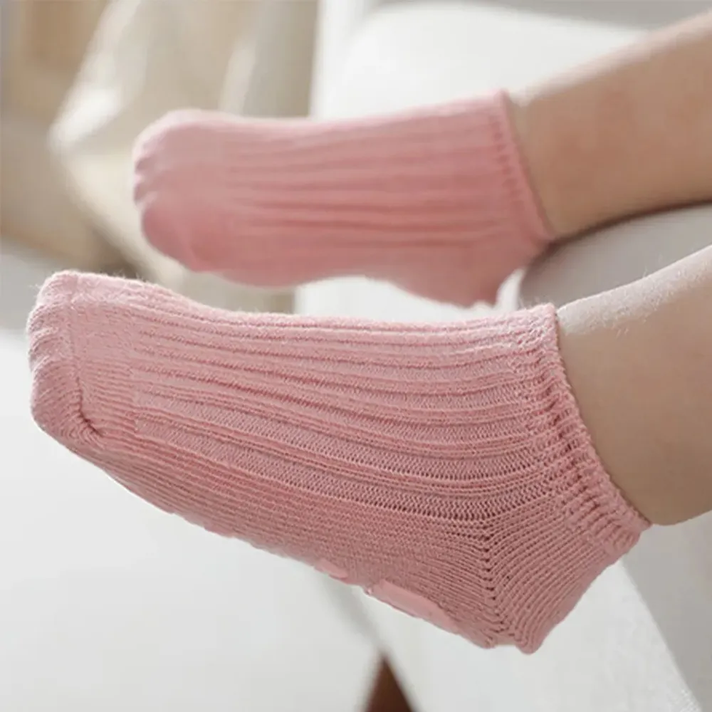 chaussettes tricotées solides pour bébé / tout-petit Rose big image 1