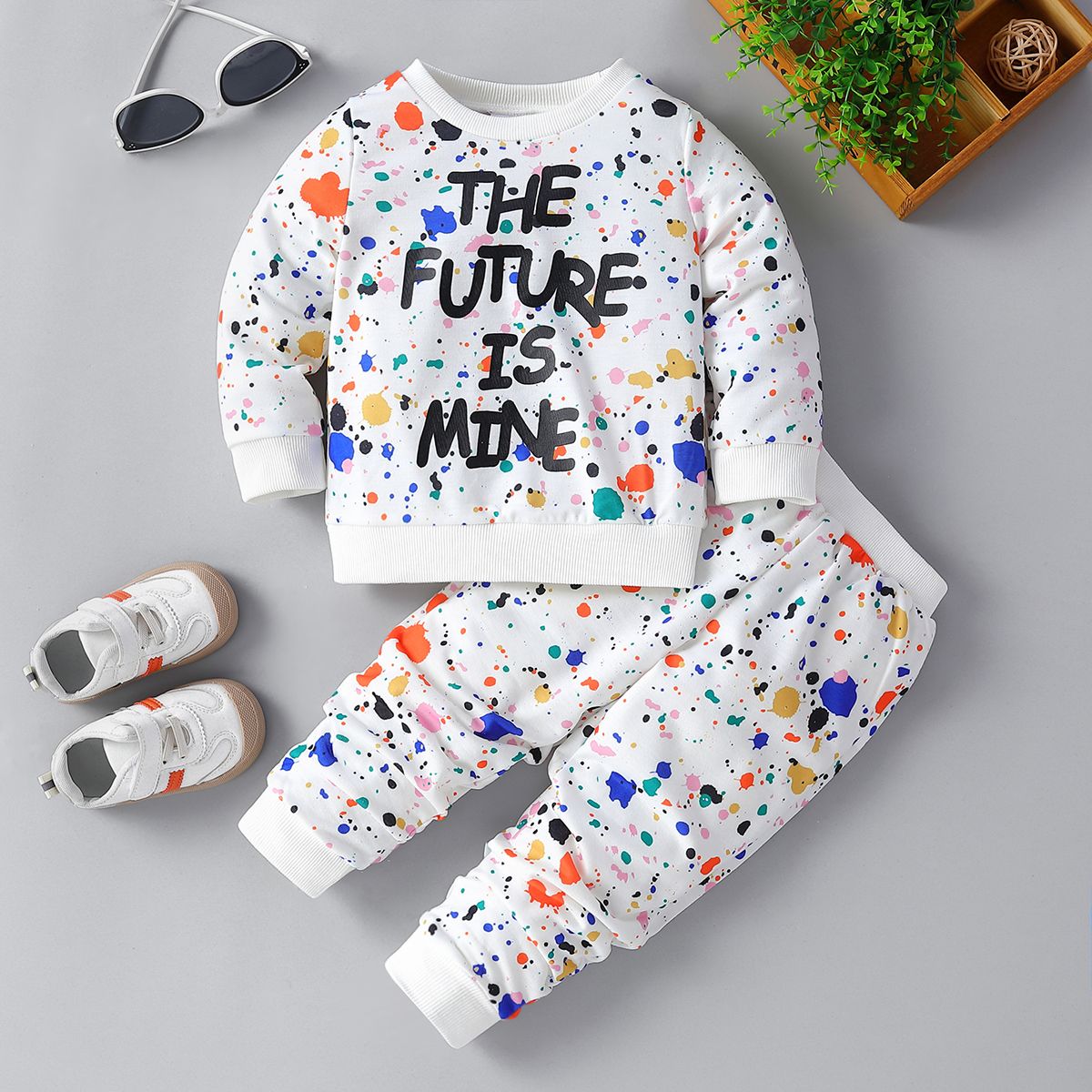 2-piece Toddler Boy Letter Painting Print Pullover and Pants Set