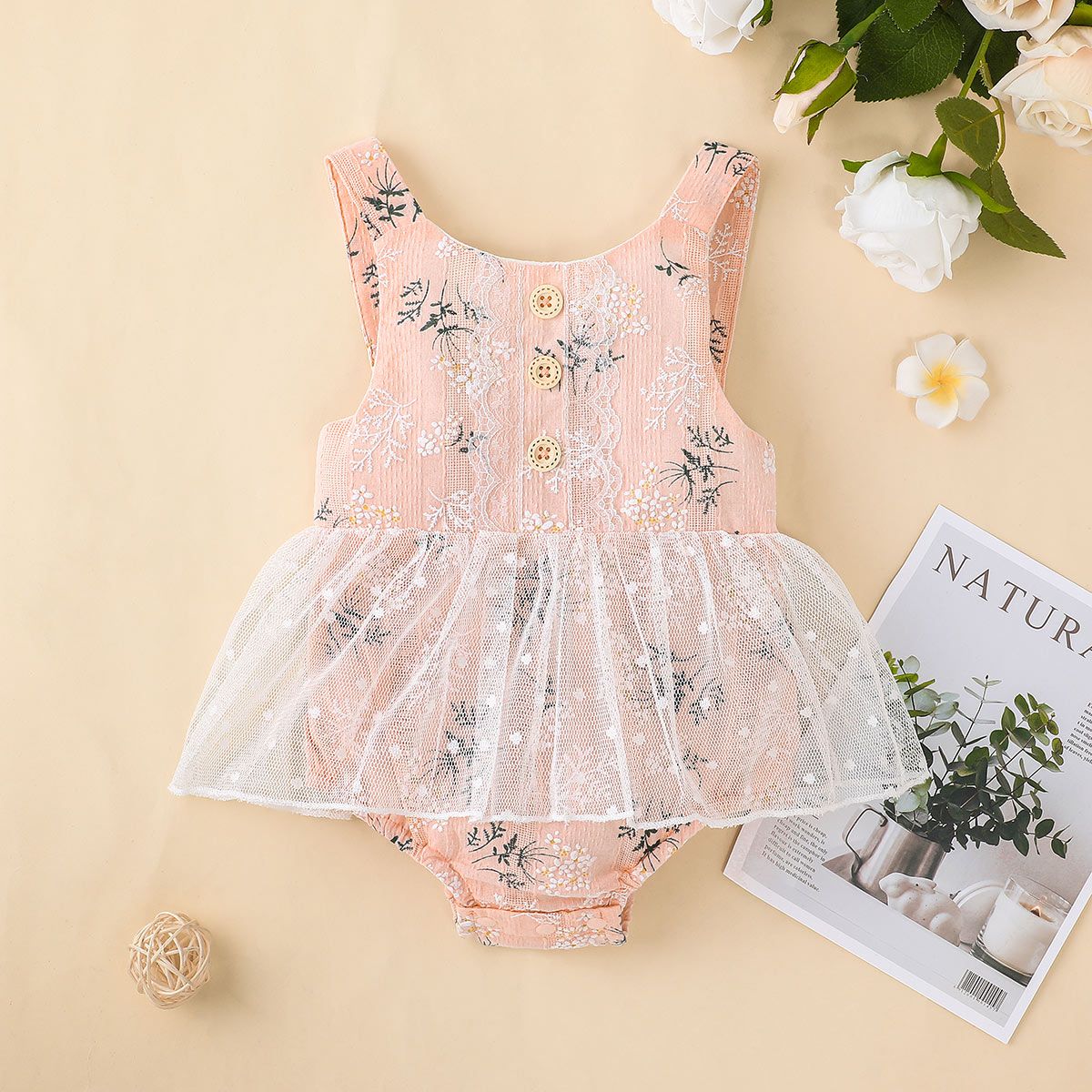 

Baby Girl Button Design Sleeveless Floral Print Splicing Mesh Romper