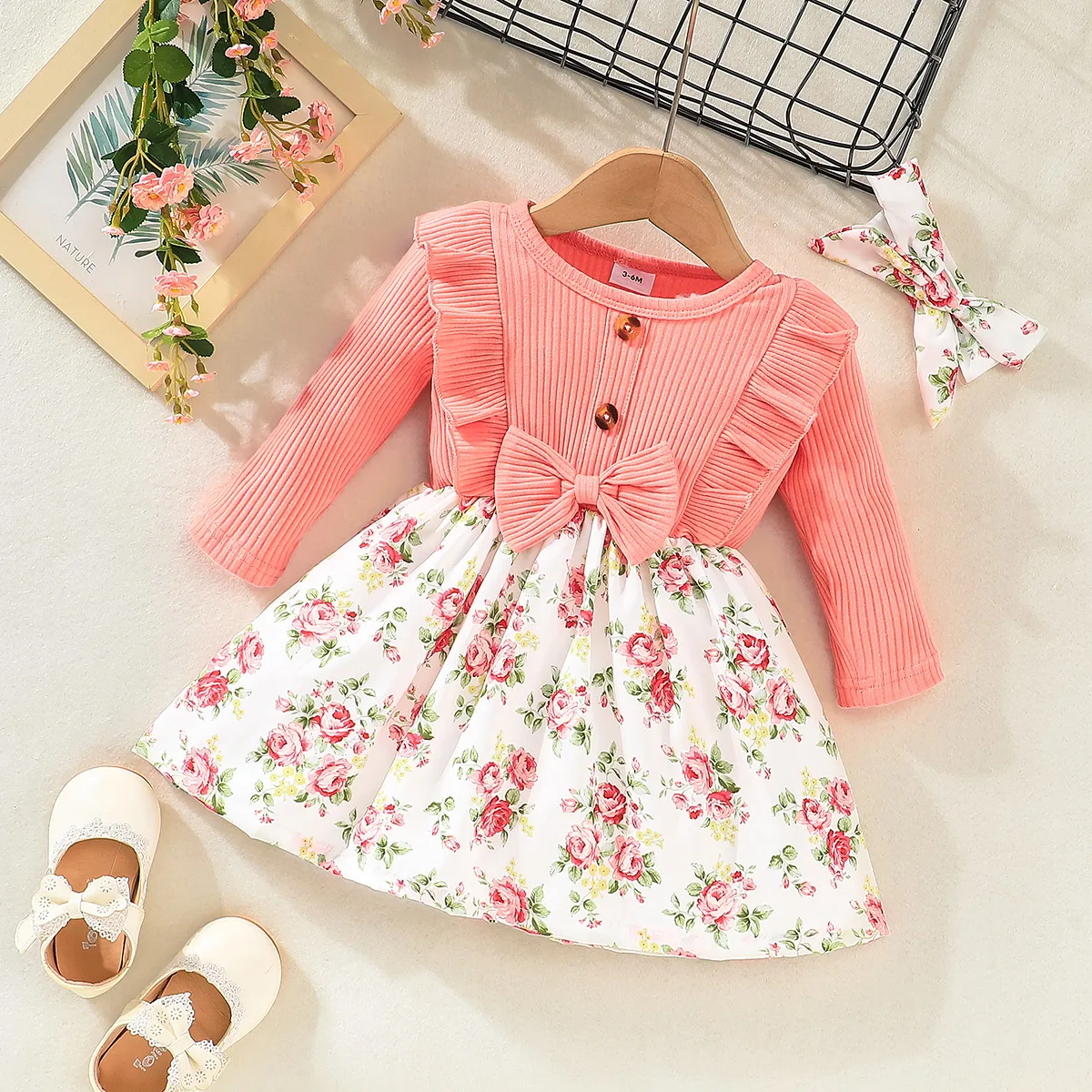 2pcs Baby 95% Cotton Ribbed Long-sleeve Ruffle Bowknot Splicing Floral Print Dress with Headband Set Pink big image 1