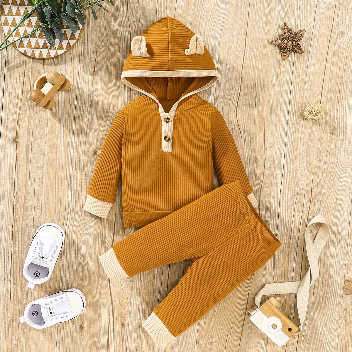 

2pcs Baby Boy/Girl 95% Cotton Rib Knit Long-sleeve 3D Ears Hoodie and Pants Set