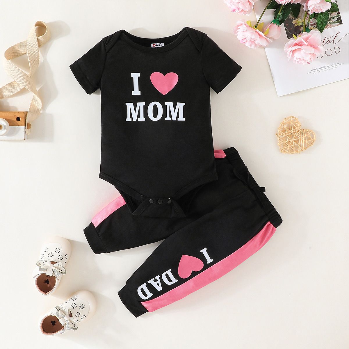 2pcs Baby Girl Heart & Letter Print Short-sleeve Romper & Colorblock Sweatpants Set