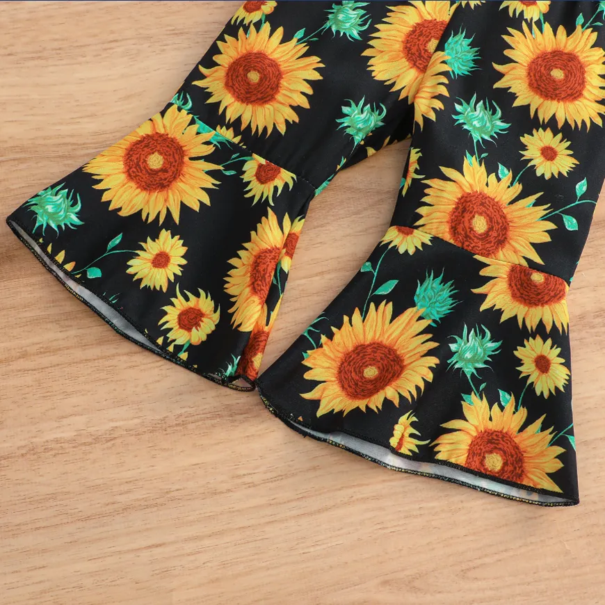 2pcs Baby Girl Sunflower Print Short-sleeve Tee and Flared Pants Set OffWhite image 6