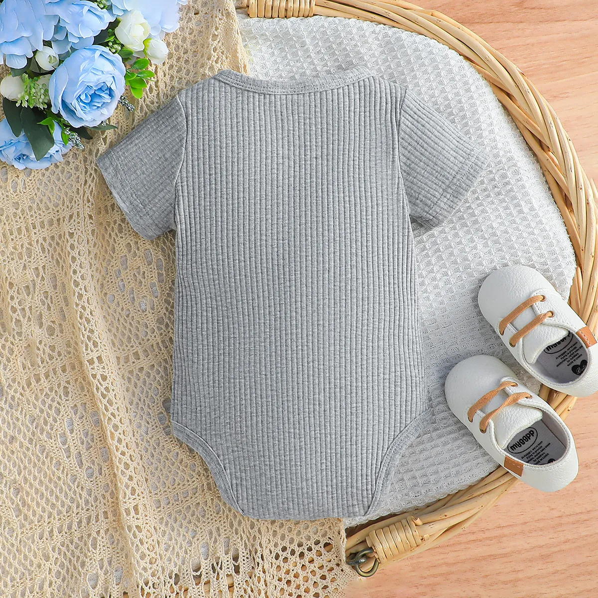 Baby Boy Bow Tie Decor Short-sleeve Ribbed Bodysuit  image 6