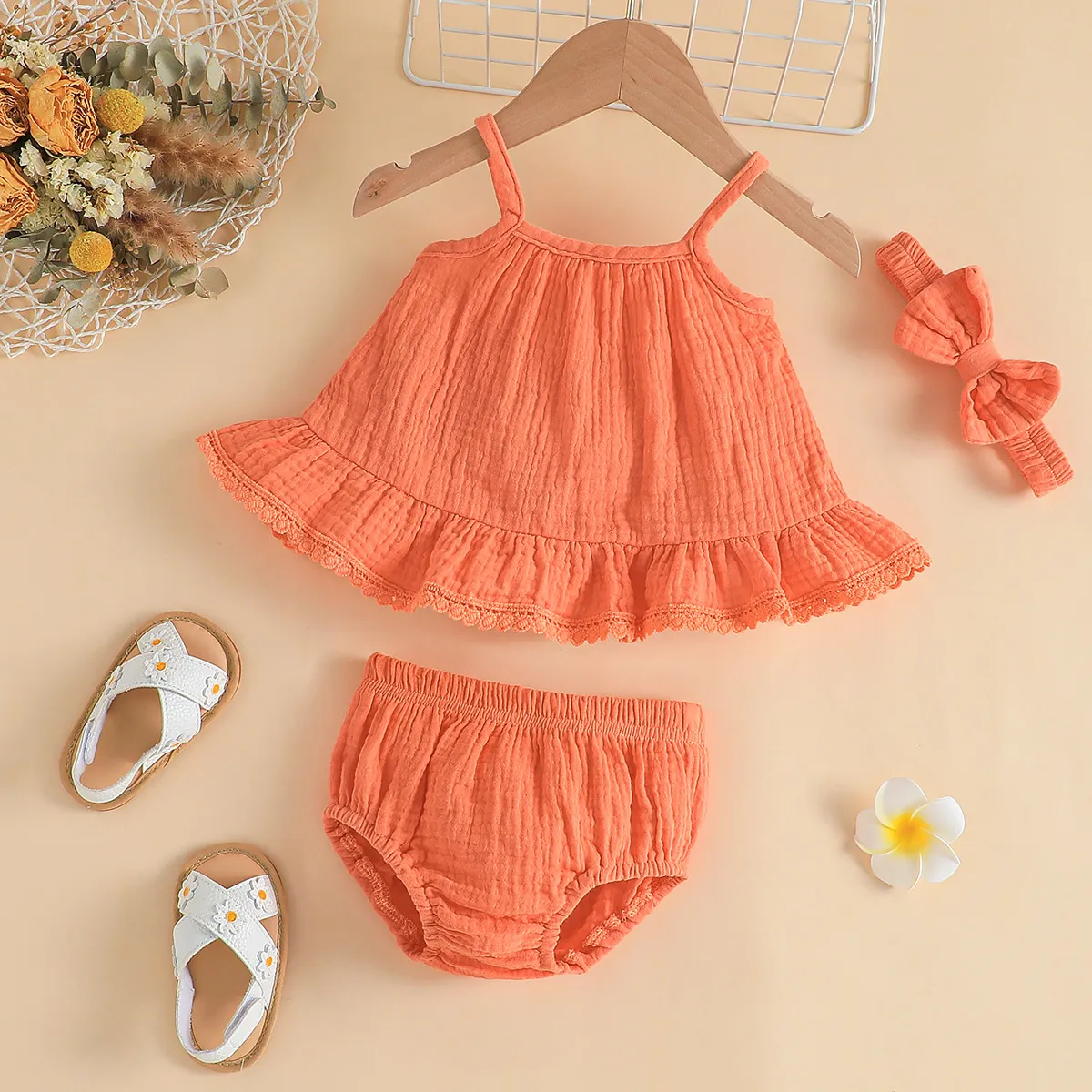 3pcs Baby Girl 100% Cotton Ruffle Solid Irregular Hemline Ribbed Slip Top and Shorts & Headband Set  image 2