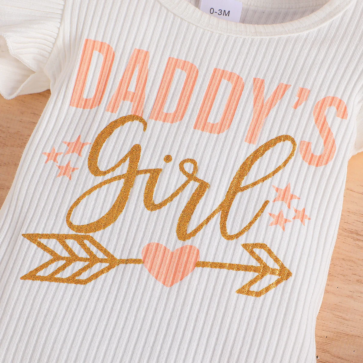3pcs Baby Girl Flutter-sleeve Letters Print Bodysuit and Ruffled Solid Skirt and Headband Set Pink image 4
