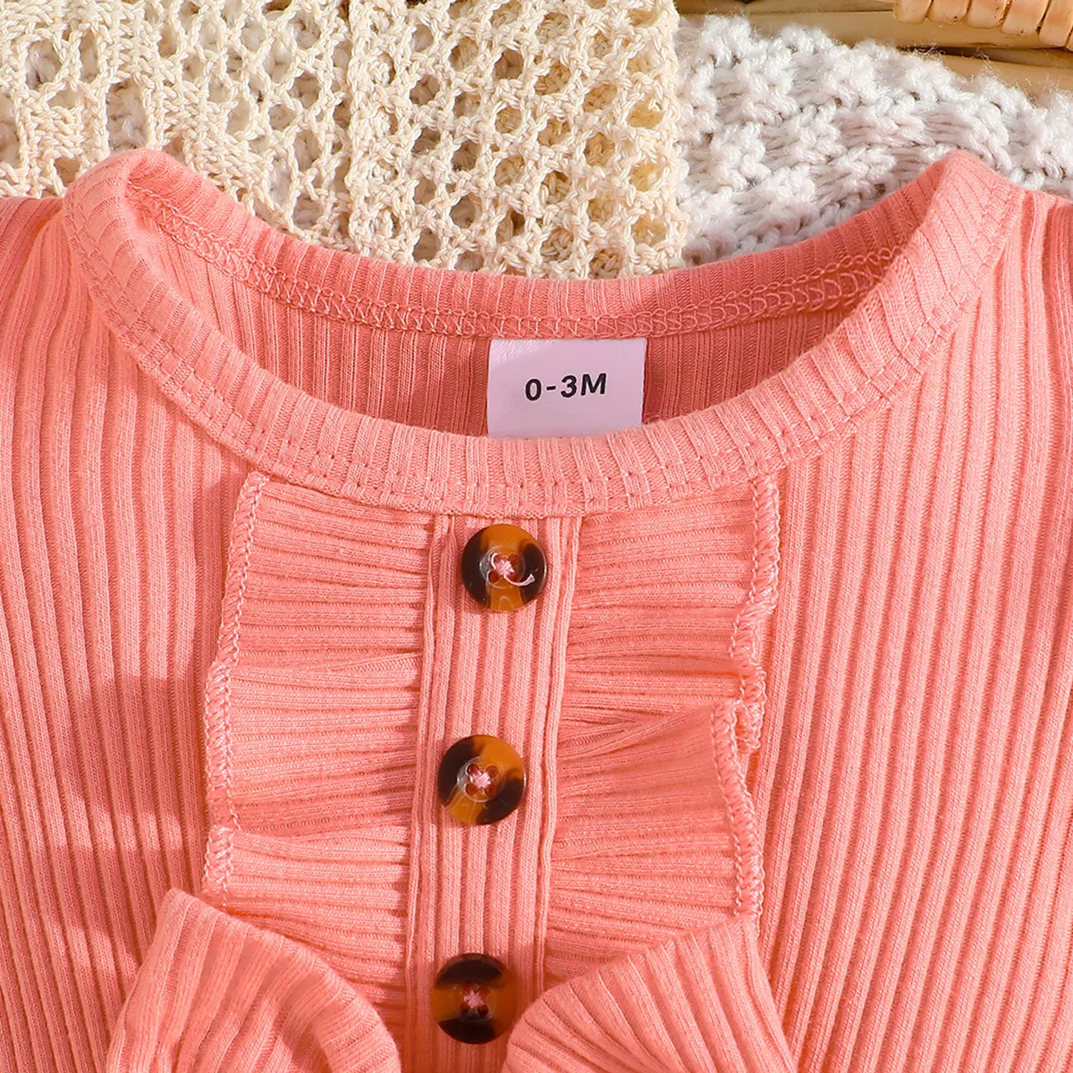 2pcs Baby Girl Bow Front Flutter-sleeve Mesh Panel Rib-knit Bodysuit Dress with Headband   image 3