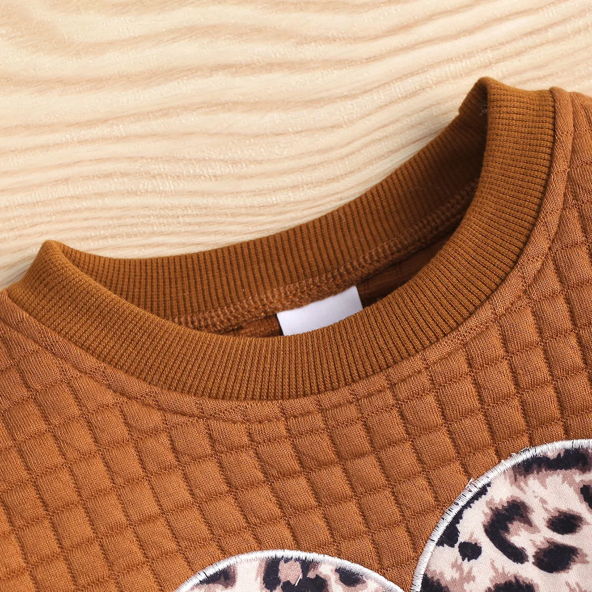 2 Stück Kleinkinder Mädchen Hypertaktil Süß Leopardenmuster Sweatshirt-Sets braun big image 1