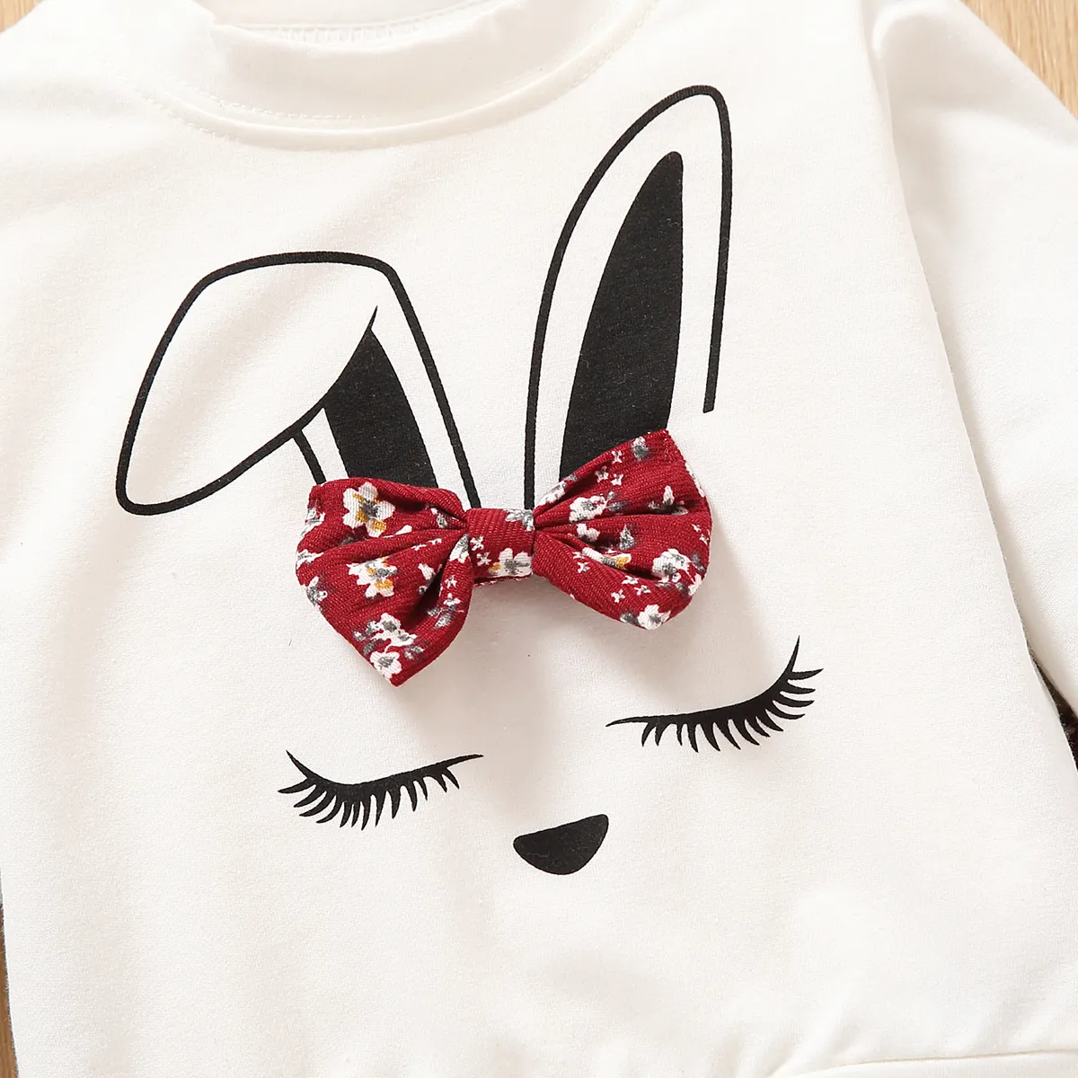 2pcs Baby Girl 95% Cotton Long-sleeve Cartoon Rabbit Print Sweatshirt and Floral Print Trousers Set Red image 3