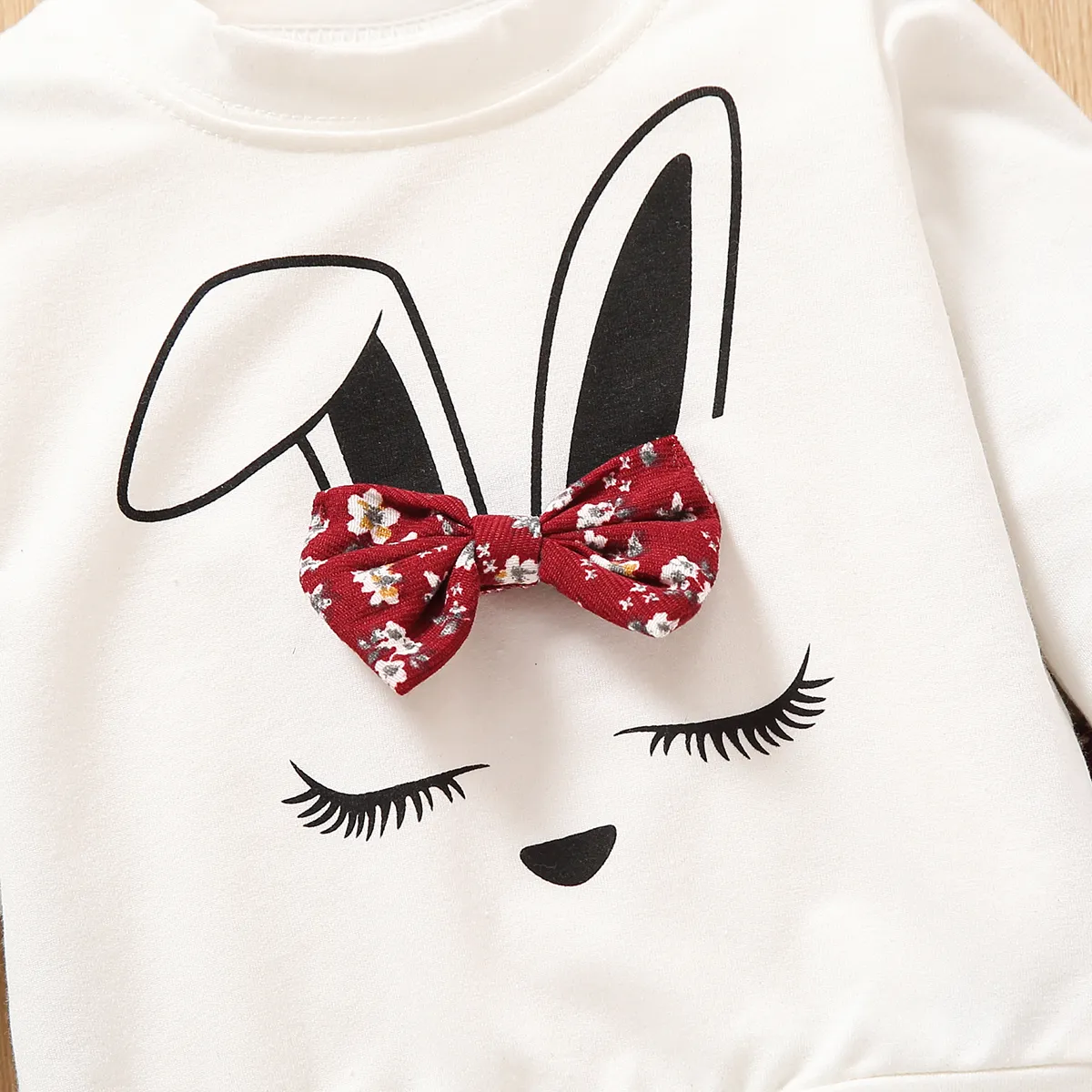 2pcs Baby Girl 95% Cotton Long-sleeve Cartoon Rabbit Print Sweatshirt and Floral Print Trousers Set Red big image 1