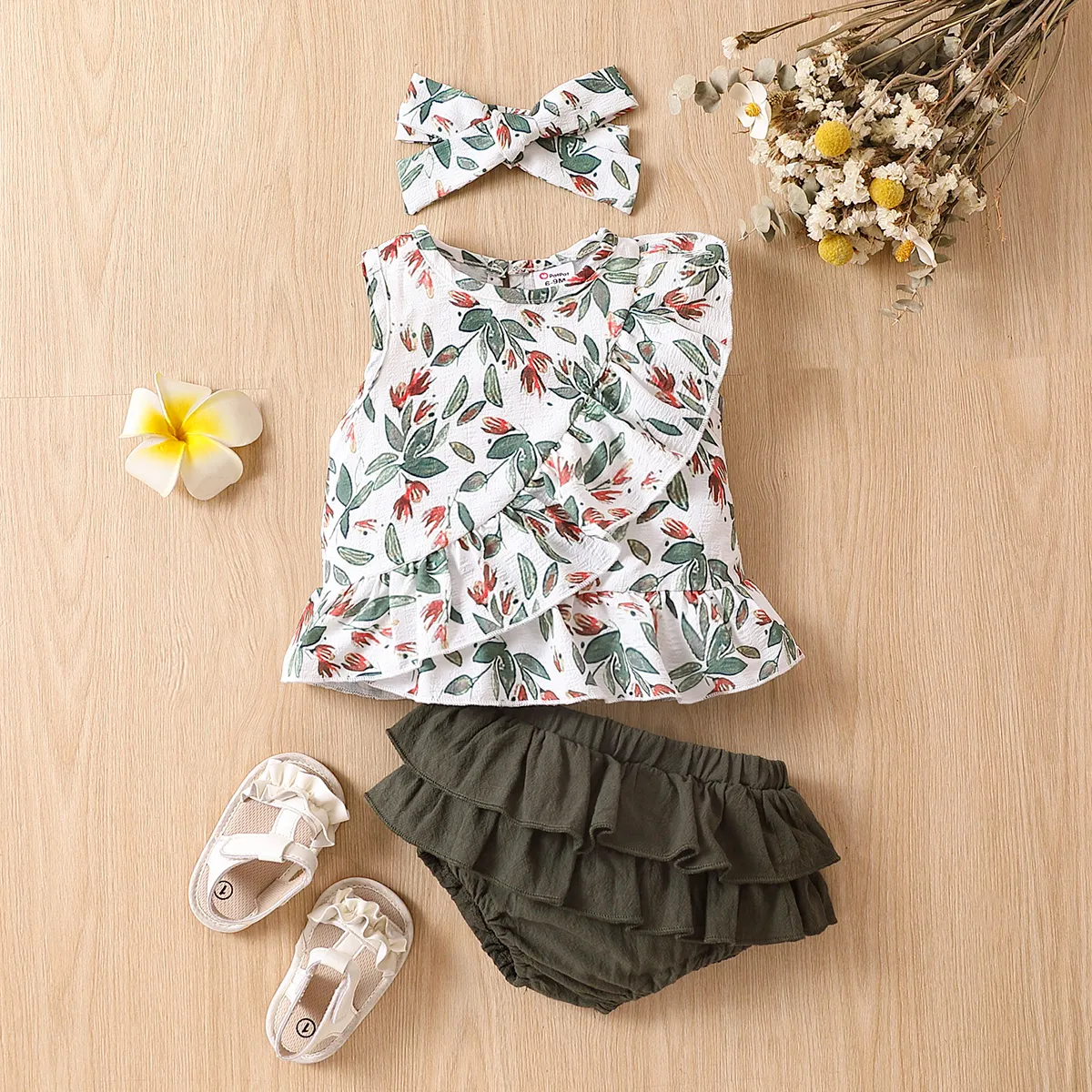 2pcs Baby Girl 100% Cotton Pleated Shorts & Plant Floral Print Ruffled Tank Top & Headband Set  Green big image 1