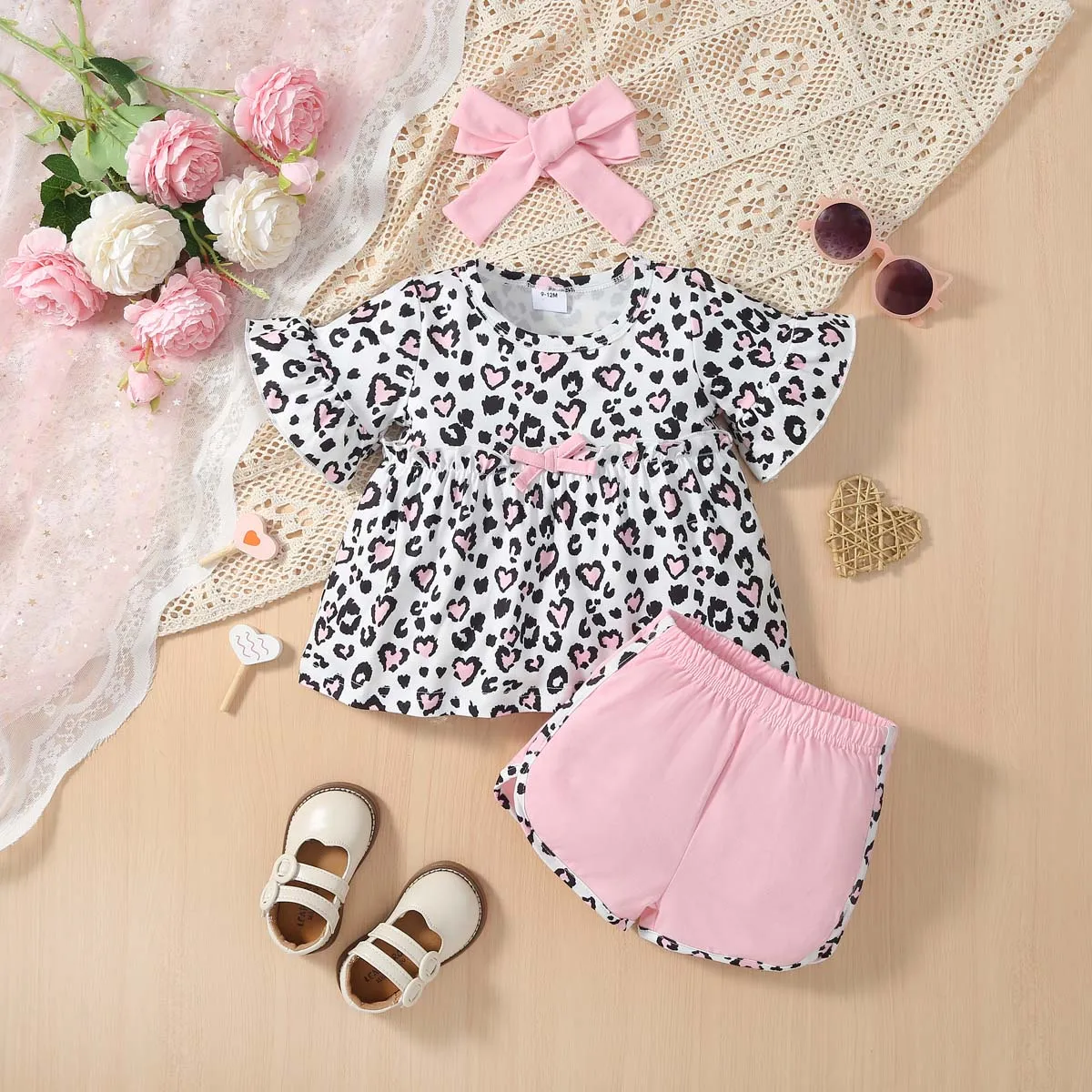 3pcs Baby Girl Leopard Pattern Ruffled Top & Shorts & Headband Set  Pink big image 1