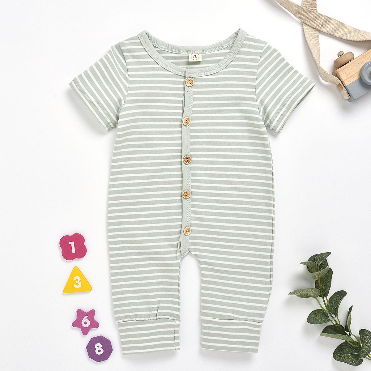 

Stripe Print Short-sleeve Baby Jumpsuit