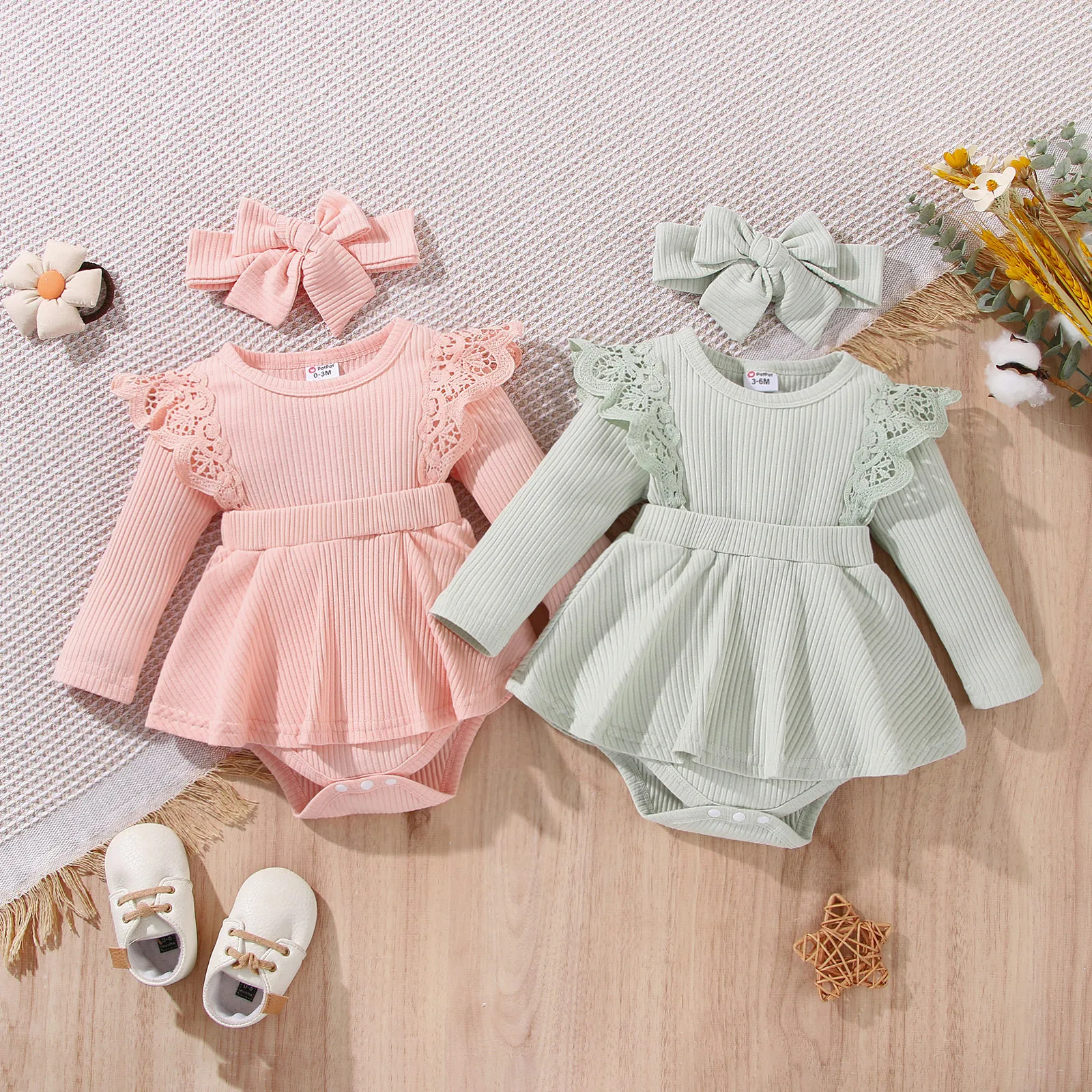 2pcs Baby Girl Solid Rib Knit Spliced Lace Long-sleeve Romper with Headband Set