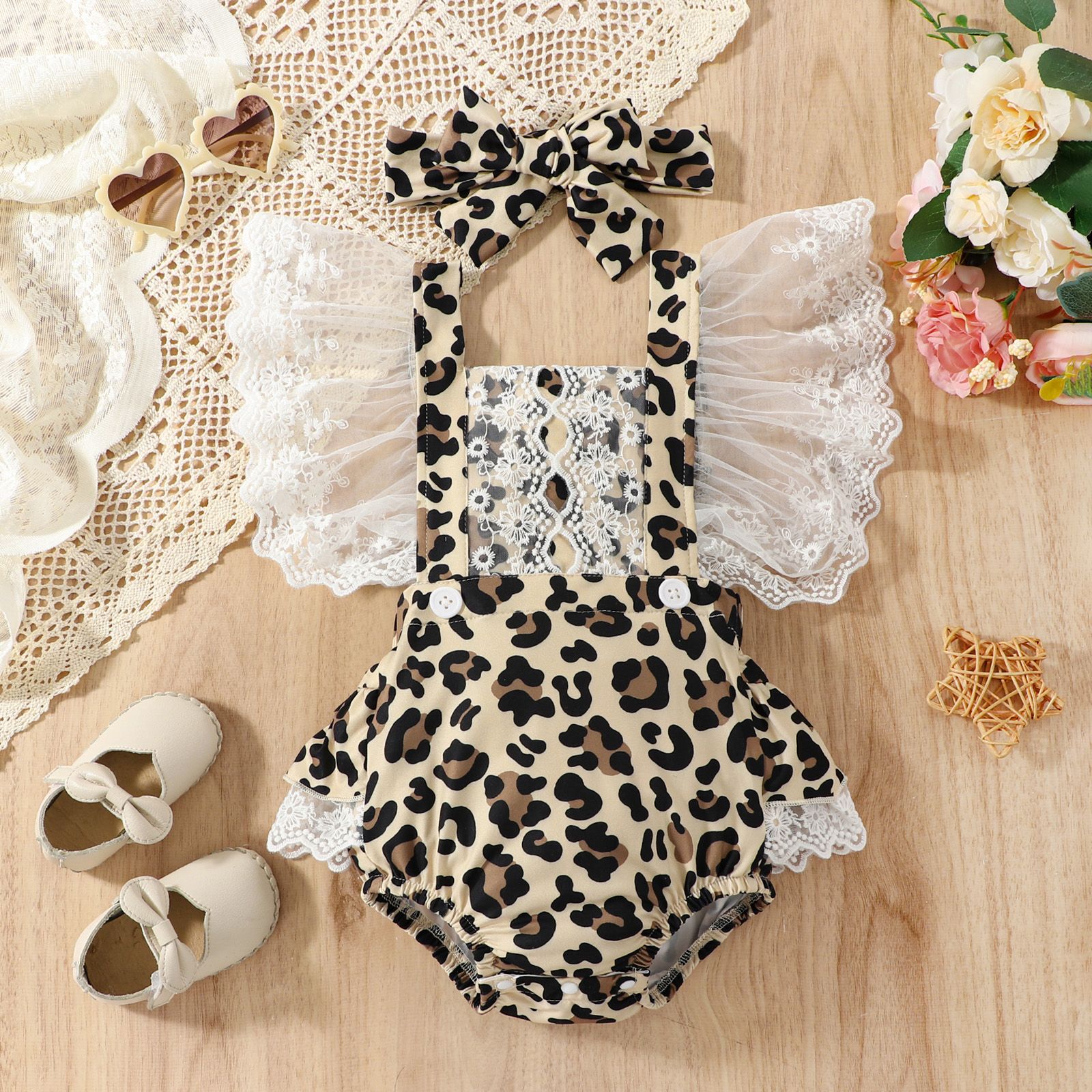 

2pcs Baby Girl Lace Design Leopard Print Overall Romper & Headband Set