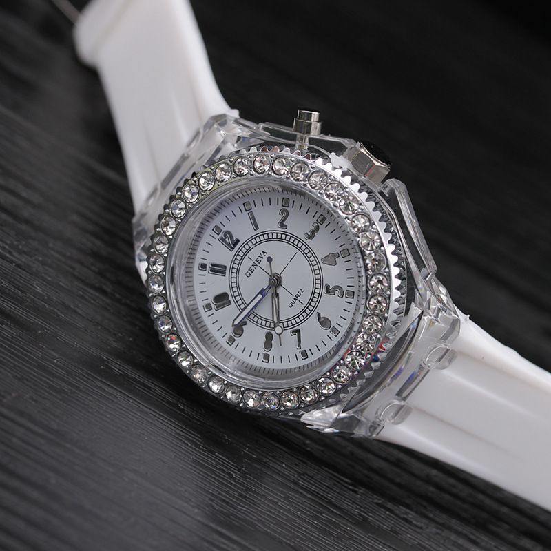 

Toddler / Kid Silicone Watch LED Electrical Watches with Luminous (With Box)