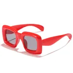 النساء / طفل مضحك نفخ النظارات الشمسية (معبأة في كيس الفانيلا ، لون عشوائي) أحمر