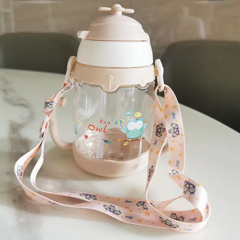 450ML/15.22OZ Straw Water Cup Water Bottle with Scale Cartoon Portable Straw Water Bottle Sippy Cup with Lanyard (Random Graphic) Beige big image 1