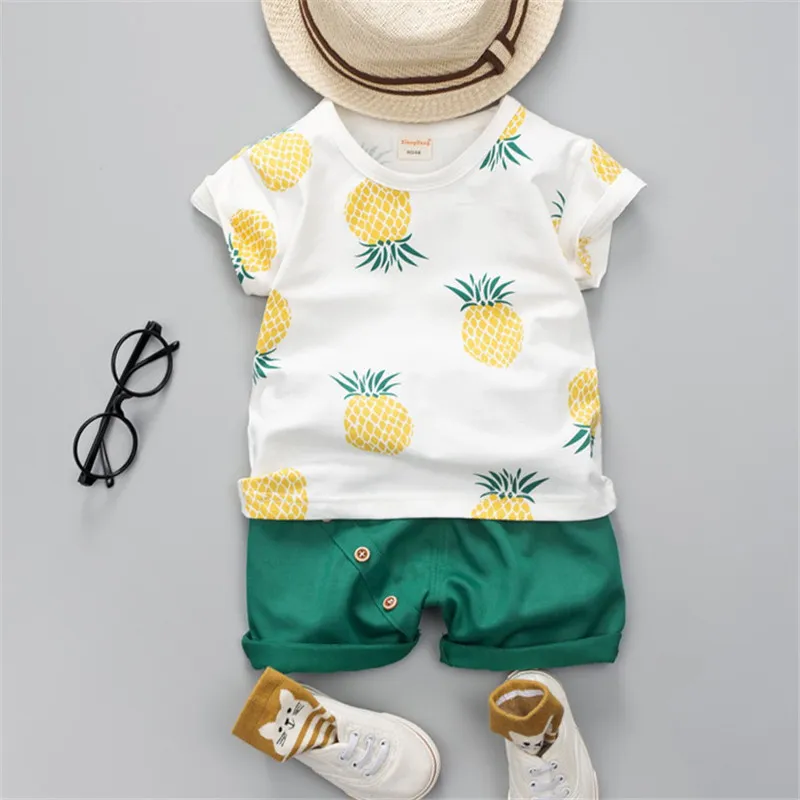 2pcs Baby Boy 95% Cotton Short-sleeve Pineapple Print Tee and Solid Shorts Set Dark Green big image 1