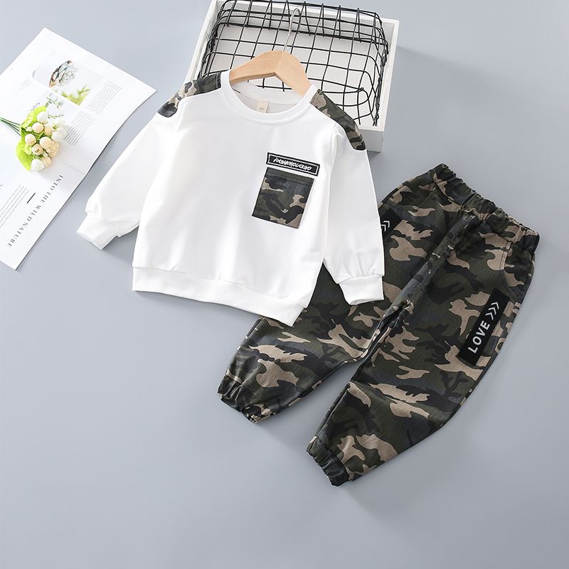 

2-piece Baby / Toddler Boy Camouflage Letter Print Pullover and Casual Harem Pants Set