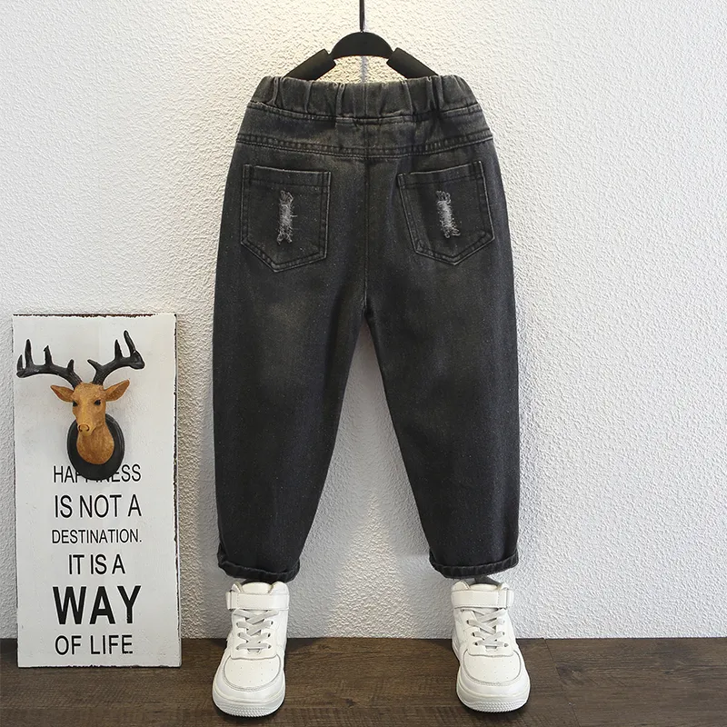 Baby / Toddler Fashion Ripped Loose Fit Denim Jeans   image 2