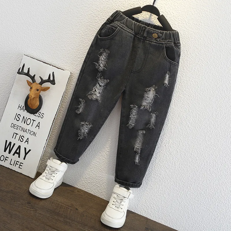 Baby / Toddler Fashion Ripped Loose Fit Denim Jeans   image 3