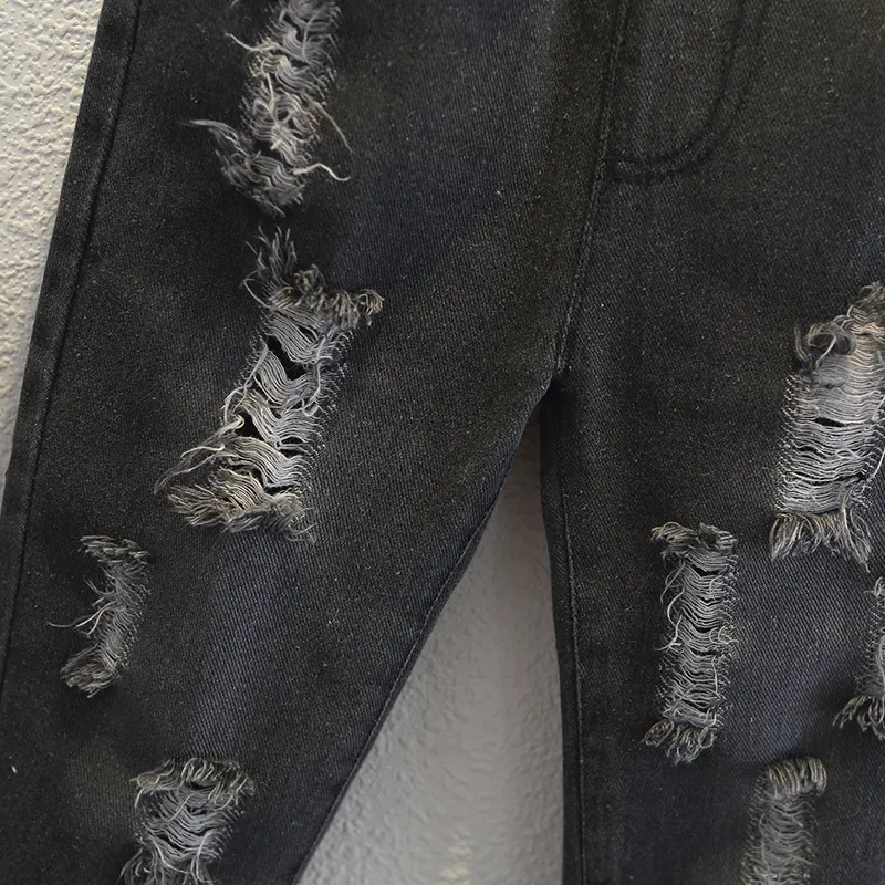 Baby / Toddler Fashion Ripped Loose Fit Denim Jeans   image 5
