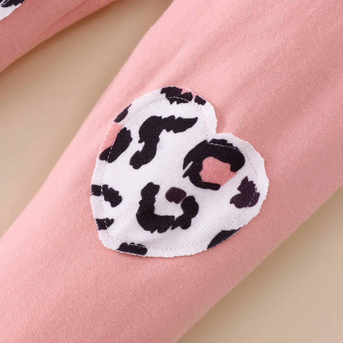 2 Stück Kleinkinder Mädchen Flatterärmel Süß Leopardenmuster T-Shirt-Sets Hell rosa big image 1