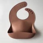 Babadores de bebê de silicone com bolso coletor de comida de grande capacidade à prova d'água ajustável portátil macio dobrável babador Café