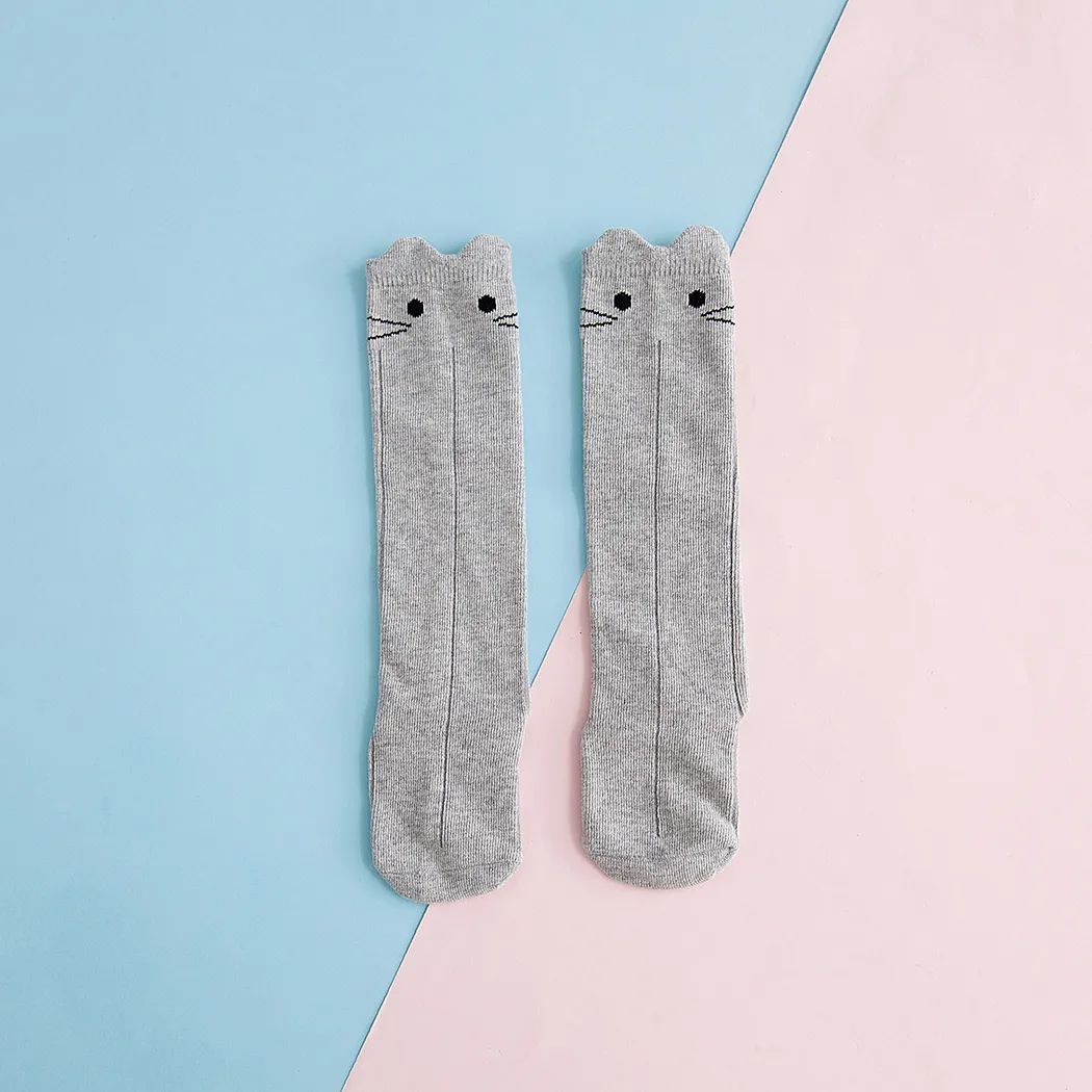 Meias adoráveis com o desenho do gato para bebé menina Cinzento