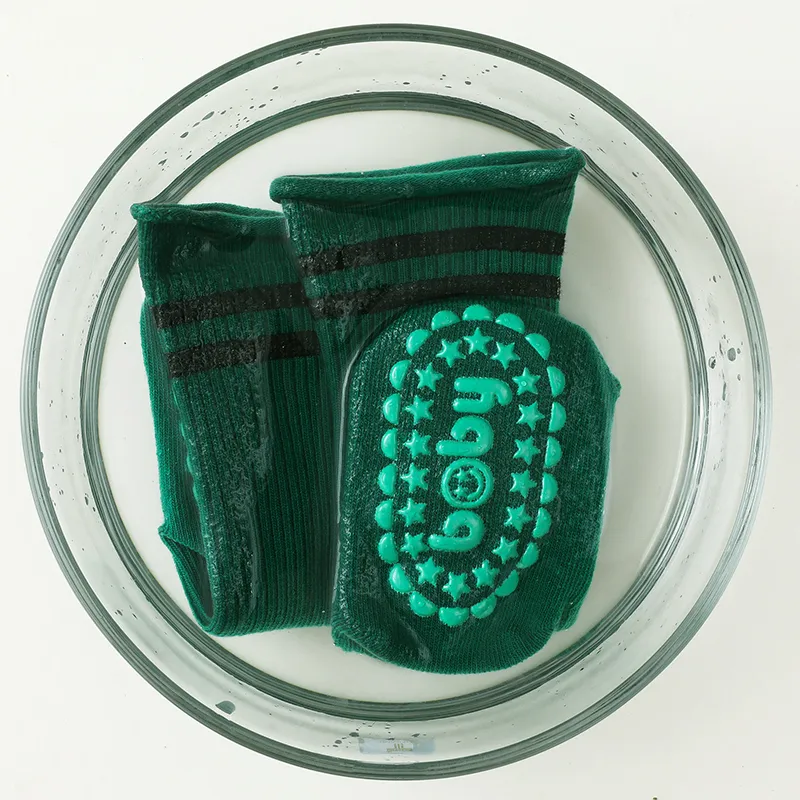 calcetines de suelo antideslizantes acanalados para bebés / niños pequeños Verde big image 1