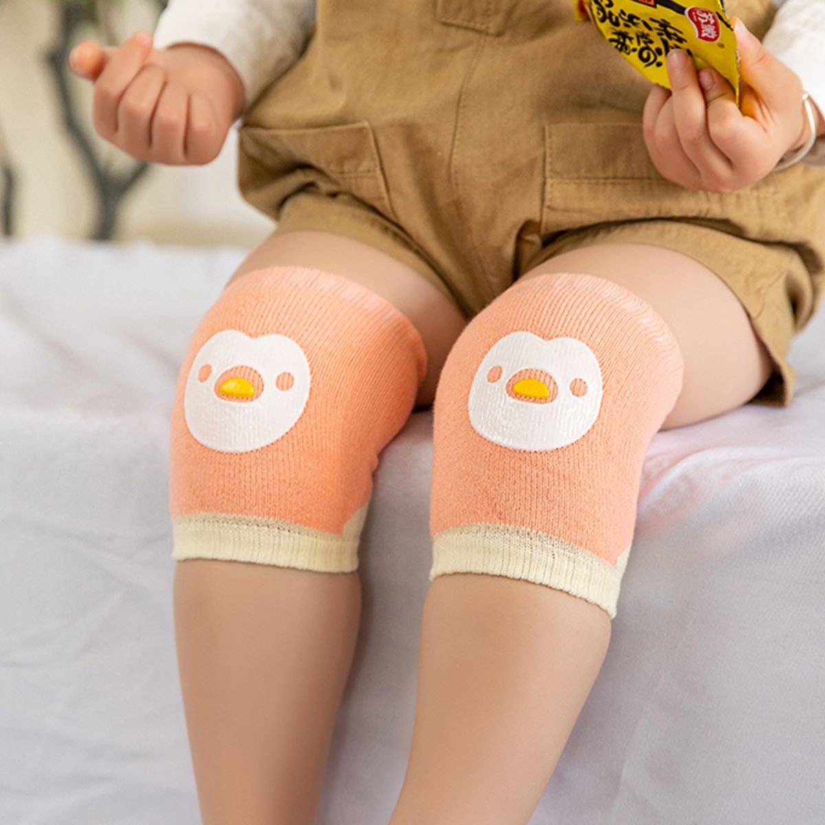 Baby Non-slip Cartoon Two-color Comfortable Knee Pads