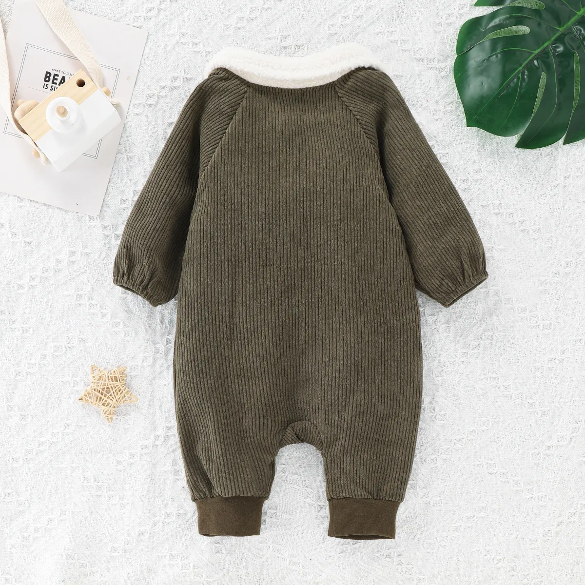Baby Boy Fleece Lapel Collar Solid Corduroy Long-sleeve Jumpsuit Green big image 1