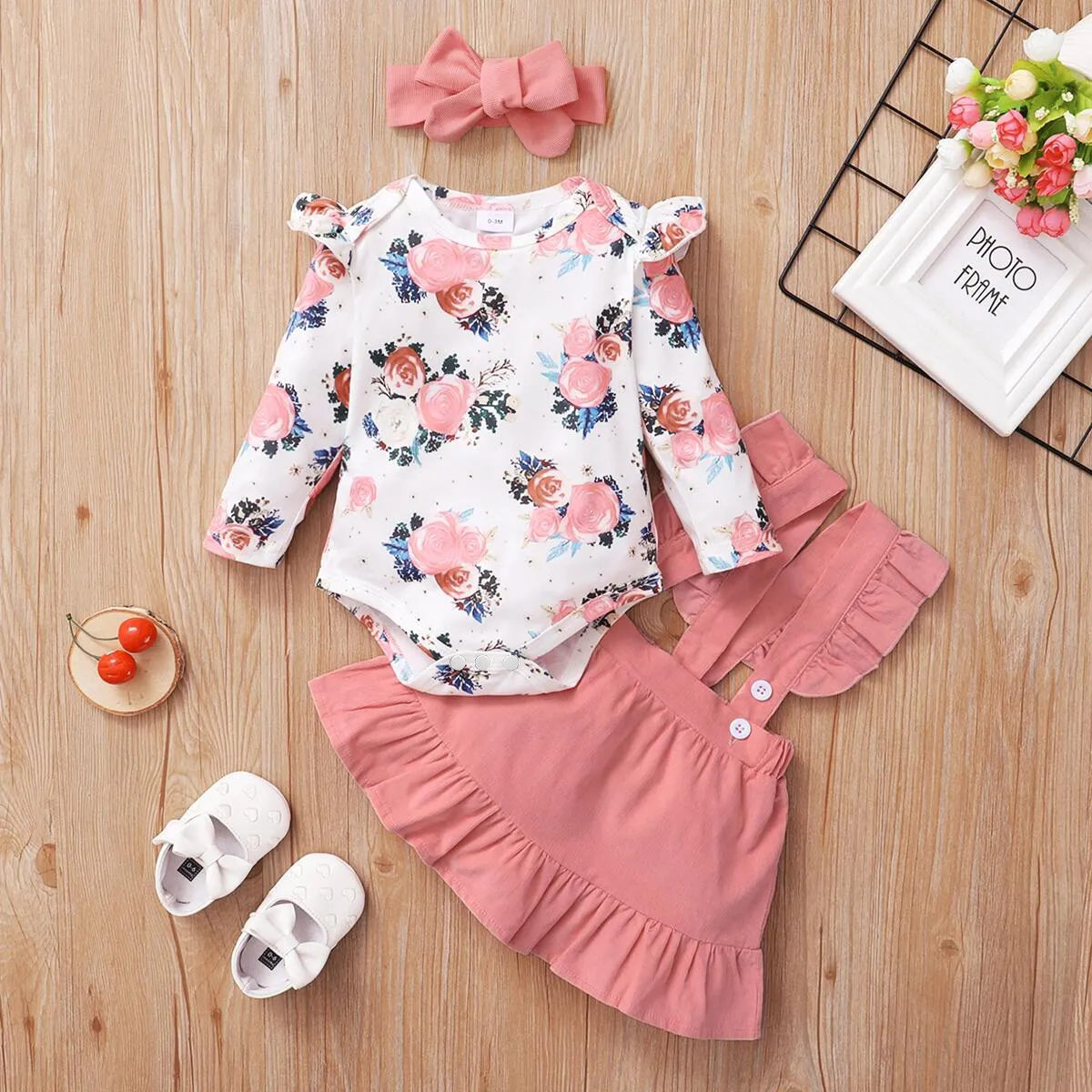 3pcs Floral Print Ruffle Decor Long-sleeve Baby Set Pink