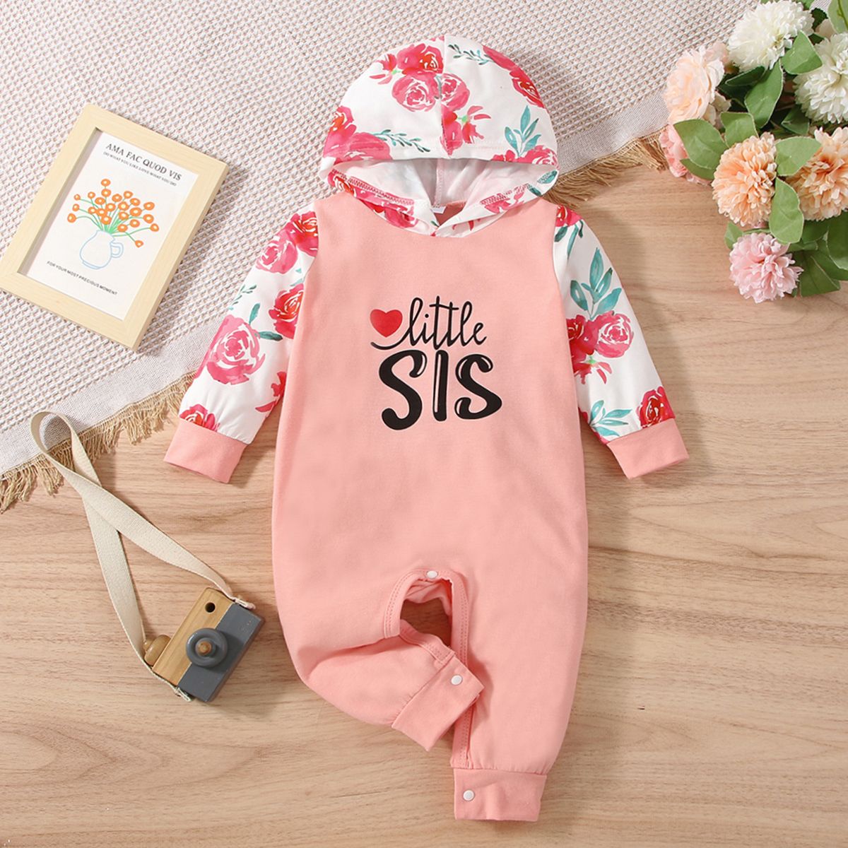 

Baby Letter and Floral Print Long-sleeve Hooded Jumpsuit