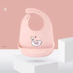 Desenhos animados bebê bibs impermeável silicone alimentação saliva toalha criança aventais ajustáveis Rosa