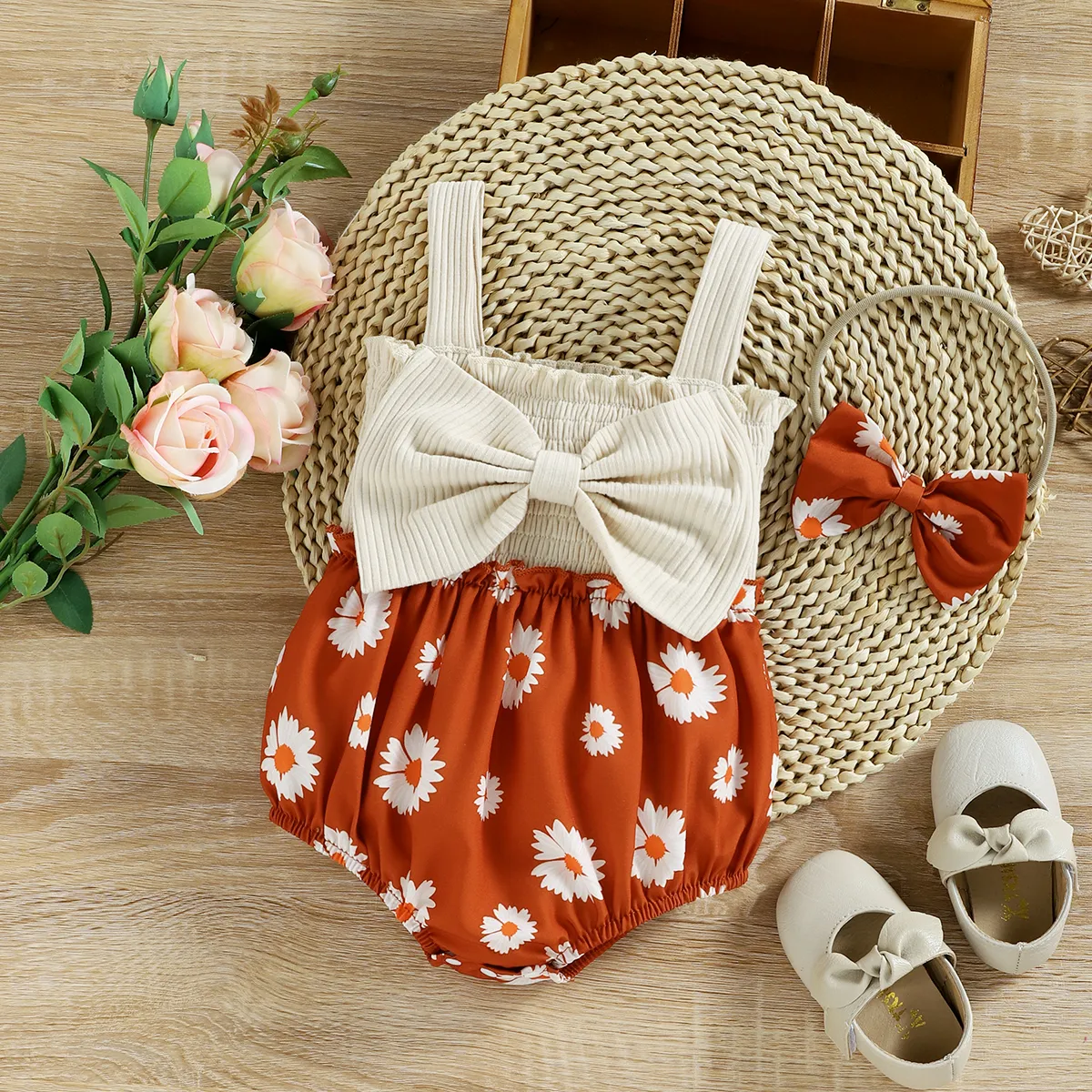 2pcs Baby Girl 95% Cotton Ribbed Bowknot Splicing Floral Print Sleeveless Romper with Headband Set Apricot big image 1