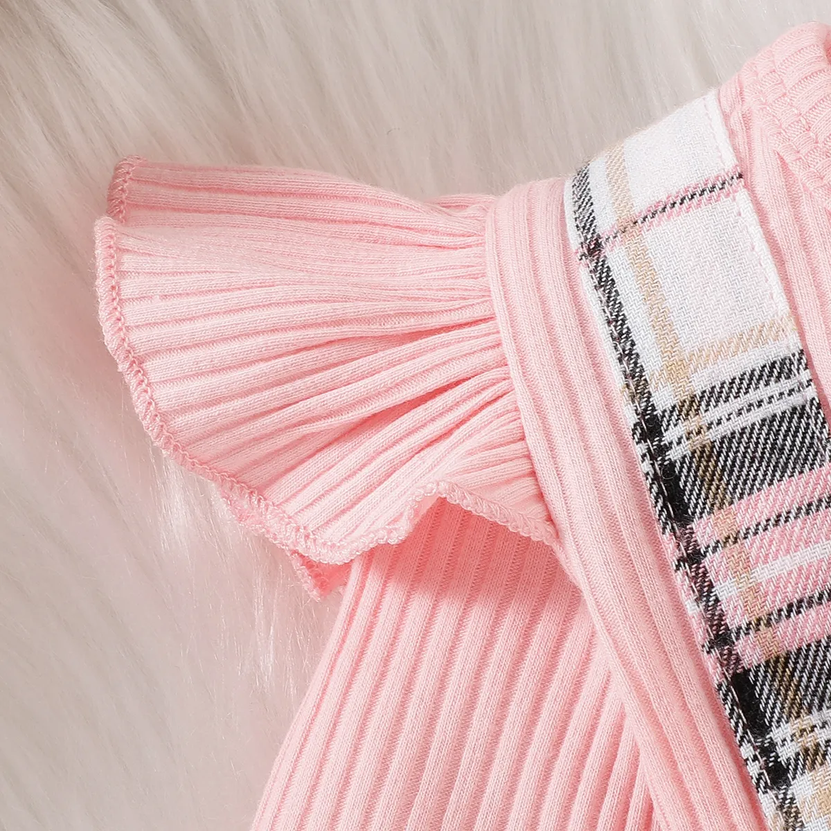 2pcs Baby Girl 95% Cotton Long-sleeve Rib Knit Ruffle Trim Bow Front Spliced Plaid Romper with Headband Set Pink big image 1