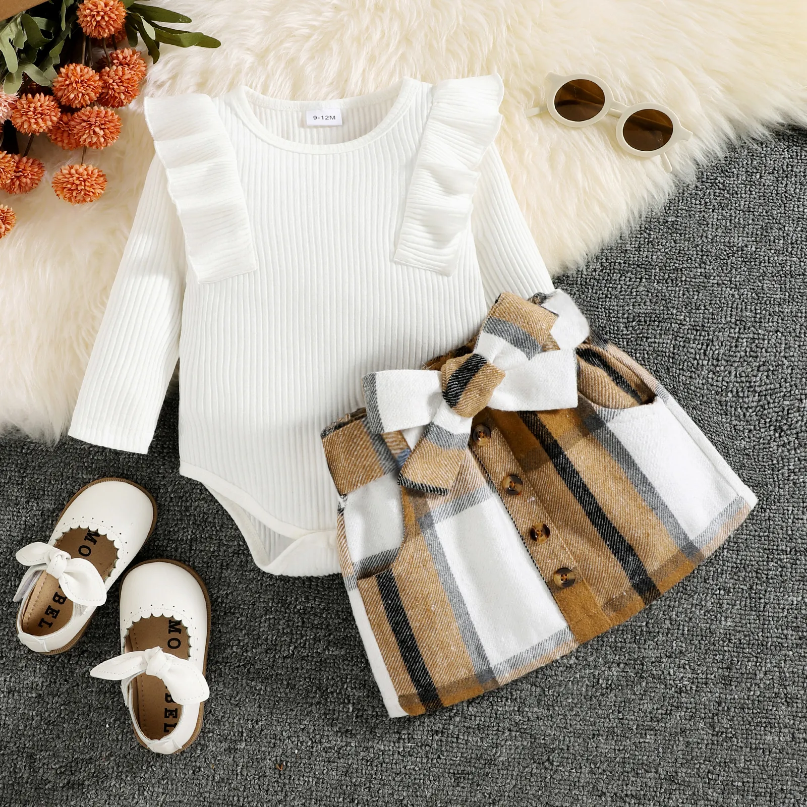 2pcs Baby Girl Solid Rib Knit Ruffle Trim Long-sleeve Romper and Button Front Plaid Belted Skirt Set  image 2