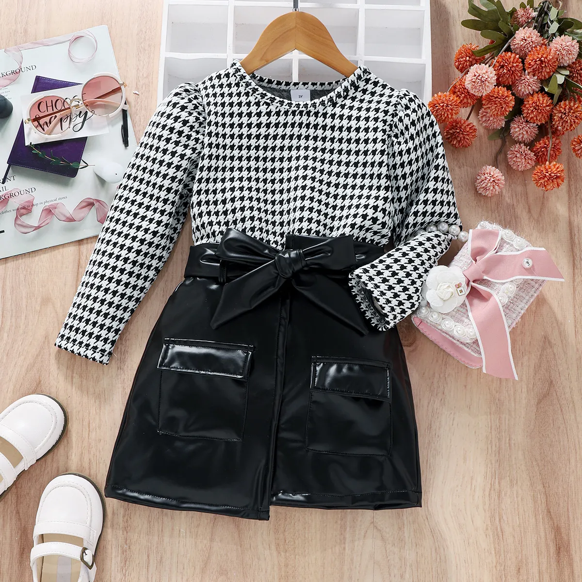 

2pcs Toddler Girl Trendy Houndstooth Puff-sleeve Tee and PU Belted Skirt Set