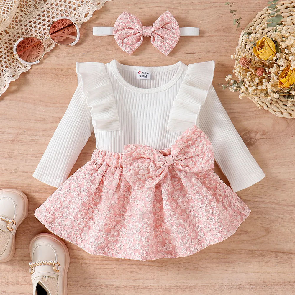 3pcs Baby Girl Solid Cotton Ribbed Ruffle Trim Long-sleeve Romper and Floral Textured Bow Front Skirt & Headband Set  big image 1