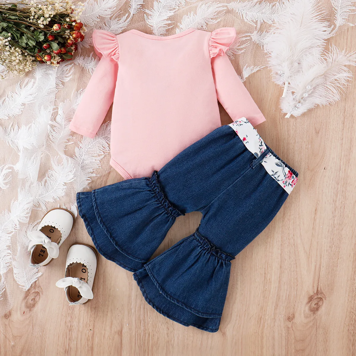 3pcs Baby Girl 95% Cotton Letter Print Ruffle Trim Long-sleeve Romper and Ripped Flared Jeans & Belt Set  image 3