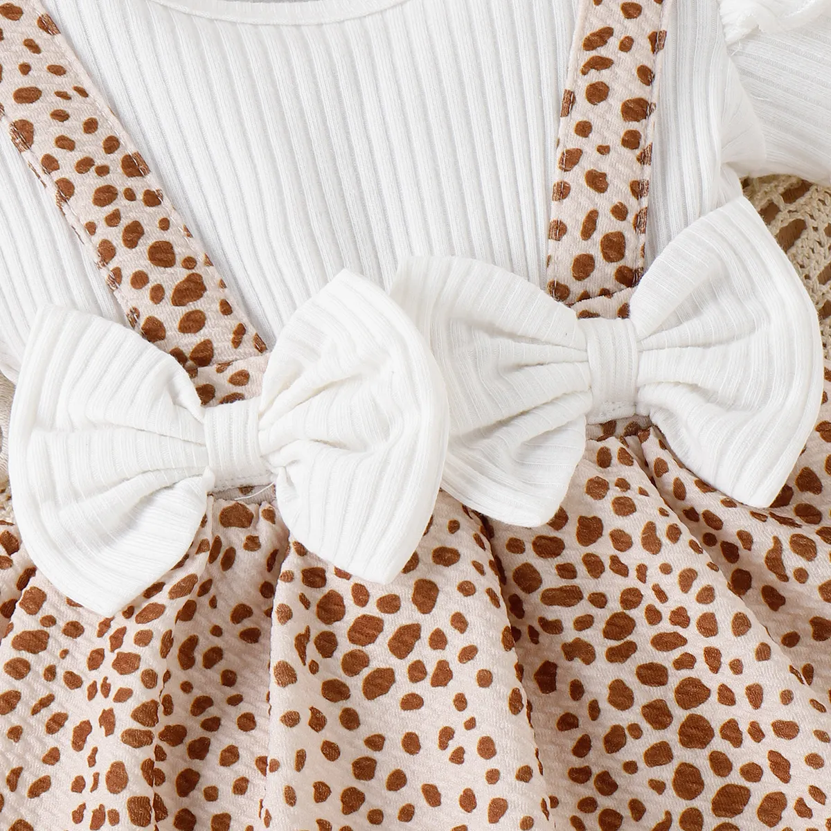2pcs Baby Girl 95% Cotton Ribbed Ruffle Trim Bow Decor Leopard Print Spliced Short-sleeve Romper & Headband Set Brown big image 1