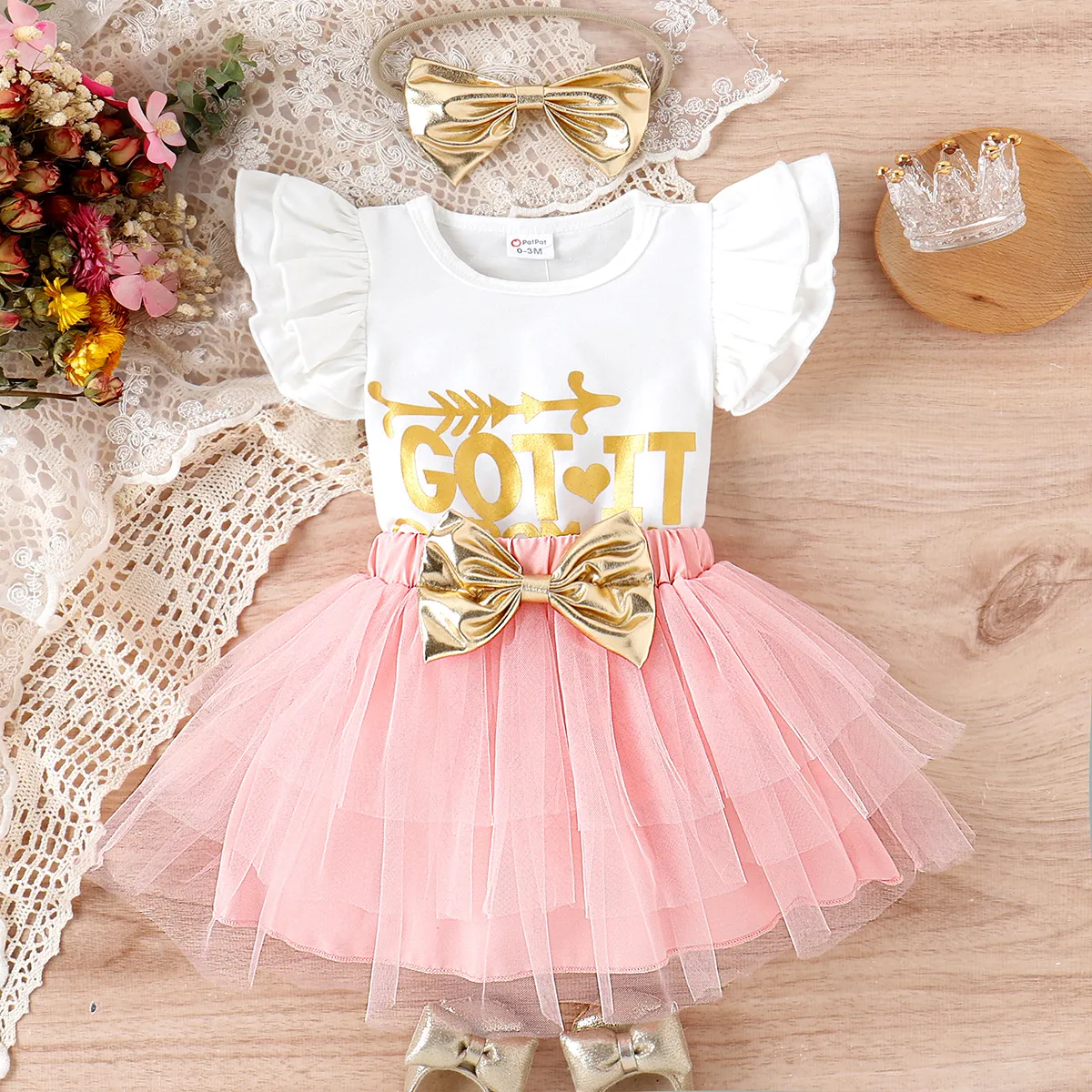 3pcs Baby Girl 95% Cotton Letter Print Flutter-sleeve Romper and Layered Mesh Skirt & Headband Set Pink big image 1