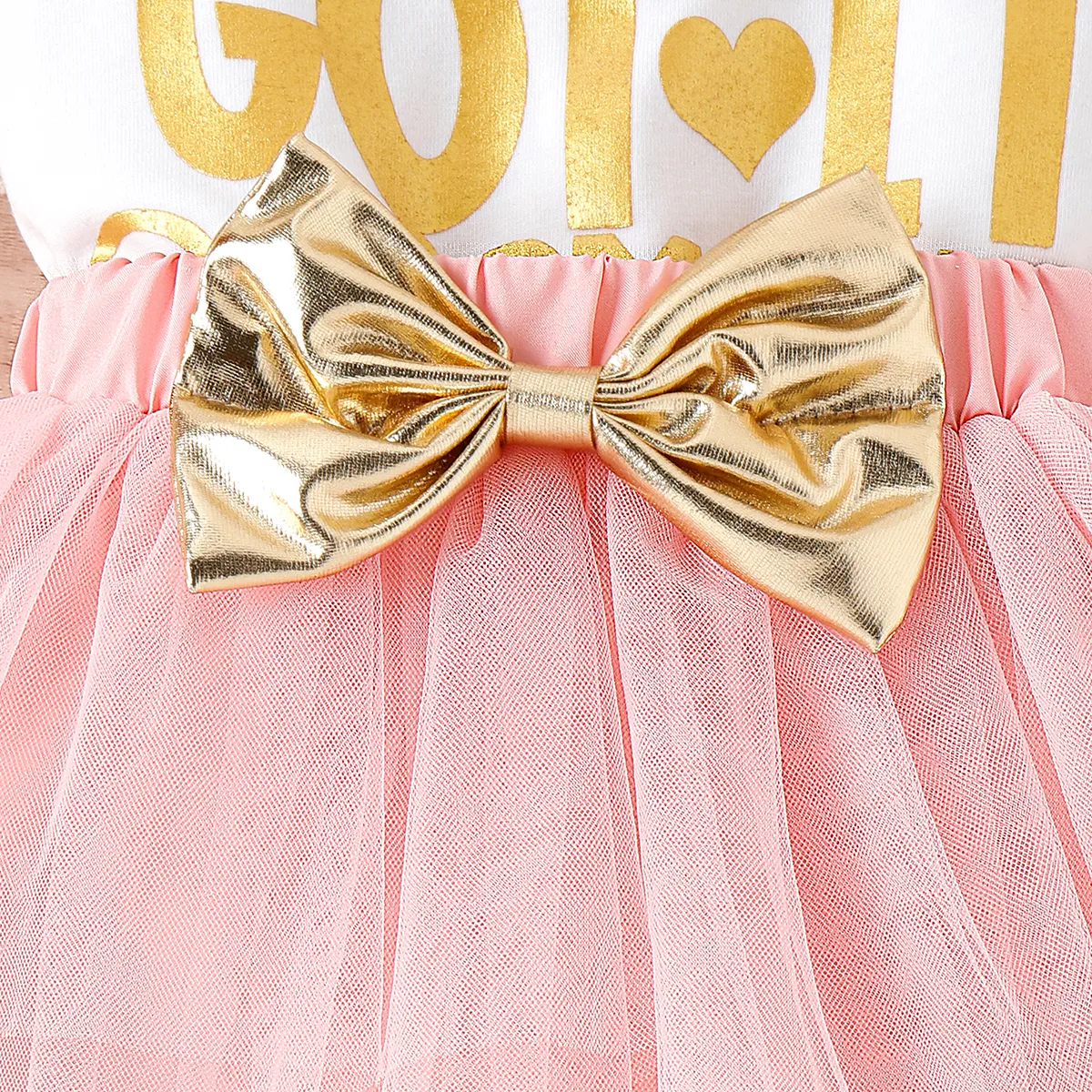 3pcs Baby Girl 95% Cotton Letter Print Flutter-sleeve Romper and Layered Mesh Skirt & Headband Set Pink big image 1