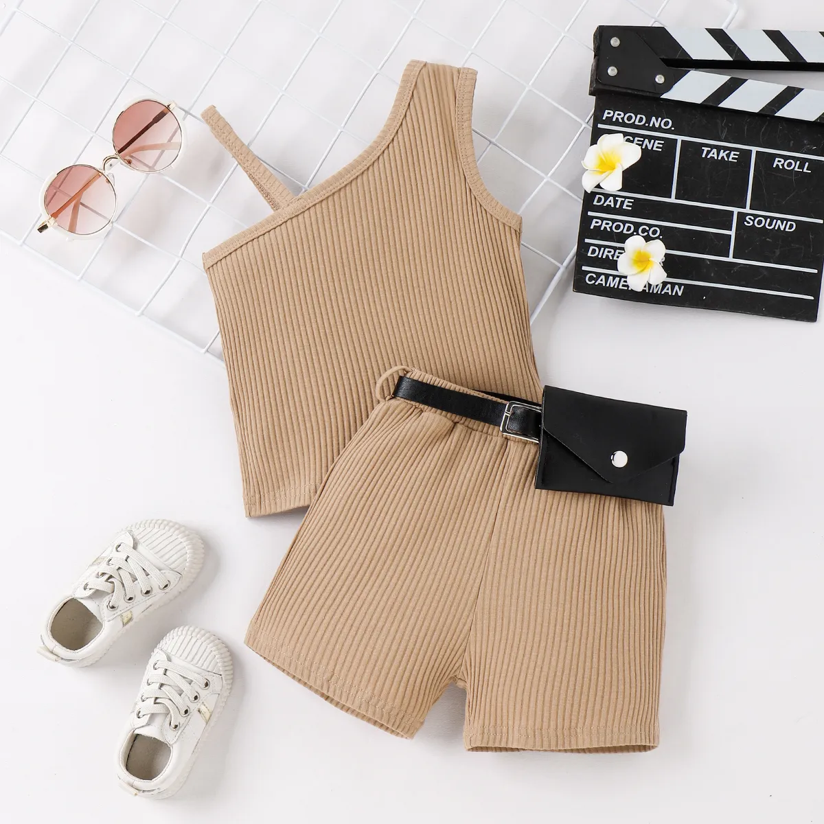 3pcs Toddler Girl Ribbed One Shoulder Camisole & Belted Wasit Bag and Shorts Set  image 2
