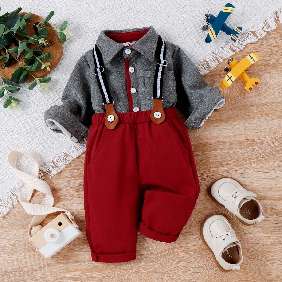 

2pcs Baby Boy Long-sleeve Suede Jacket and Suspender Pants Set