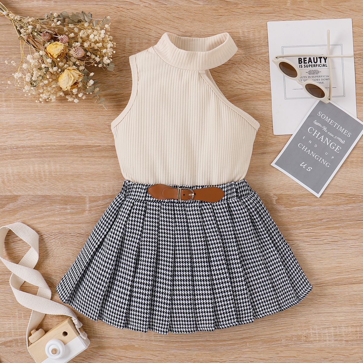 

2pcs Toddler Girl Preppy style Ribbed Sleeveless Te and Houndstooth Pleated Skirt Set