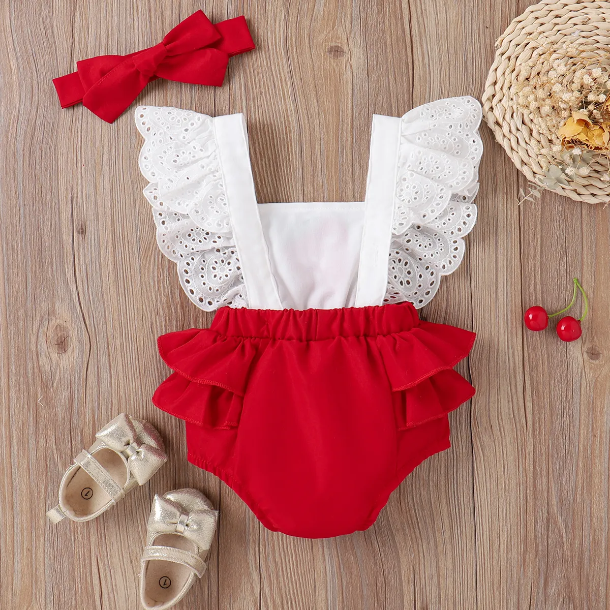 2pcs Baby Girl Strawberry Embroidered Bow Front Ruffled Spliced Romper & Headband Set Red image 2