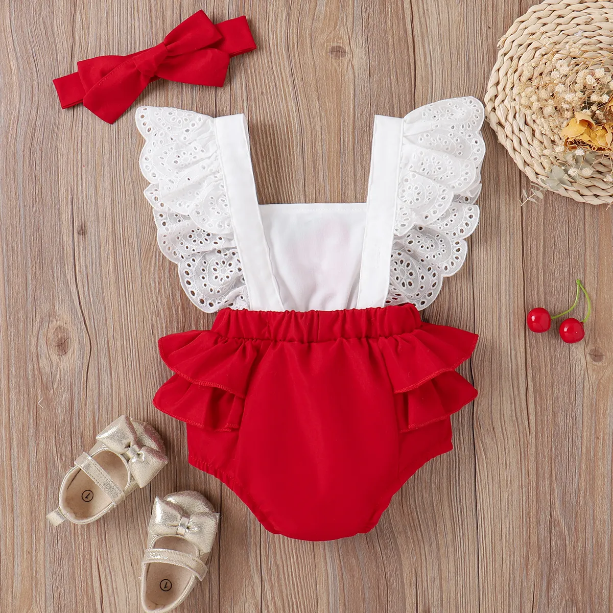 2pcs Baby Girl Strawberry Embroidered Bow Front Ruffled Spliced Romper & Headband Set Red big image 1